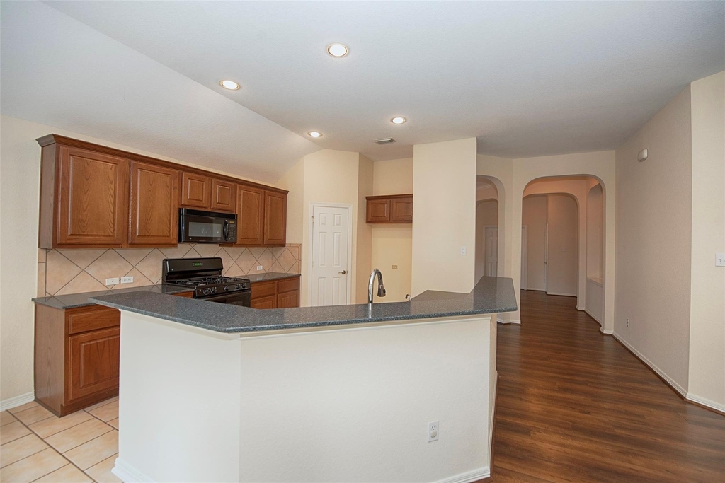 2725 Hidden Landing Drive - Photo 13