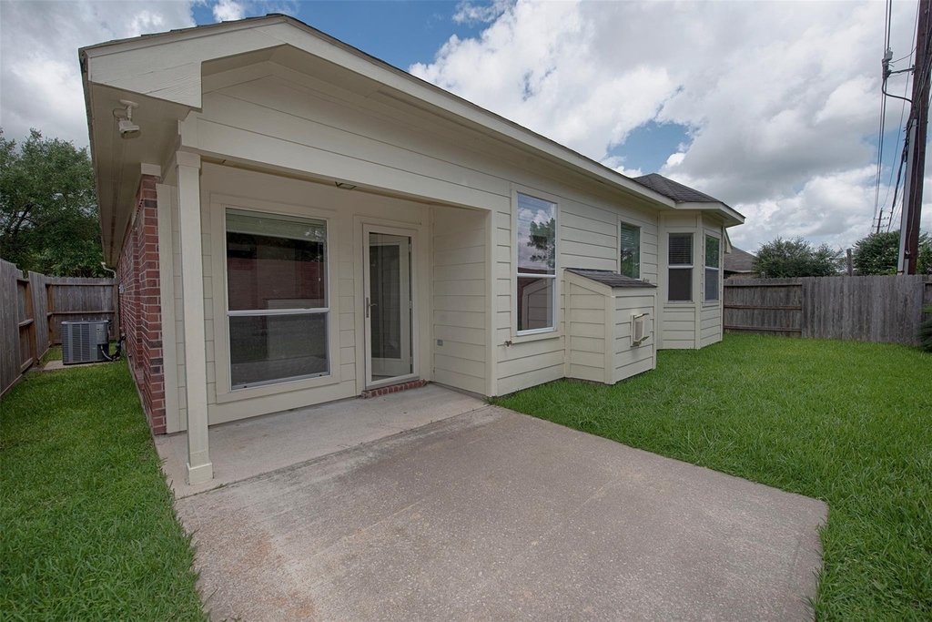 2725 Hidden Landing Drive - Photo 36