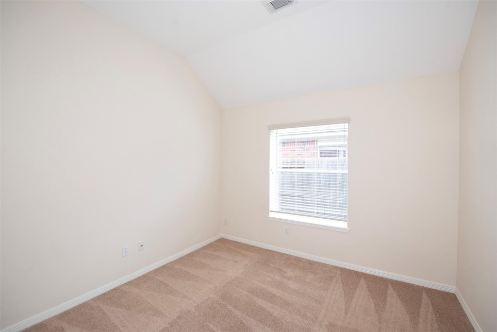 2725 Hidden Landing Drive - Photo 31