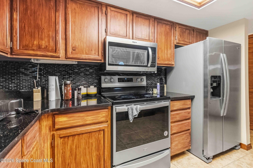 165 Riverside Drive - Photo 9