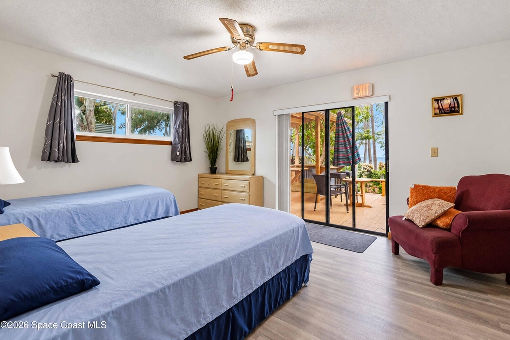 165 Riverside Drive - Photo 12