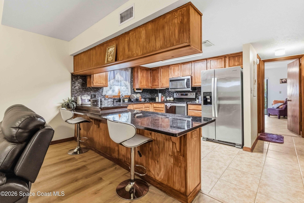165 Riverside Drive - Photo 6