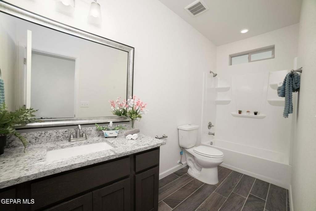 1060 Hoppas Street - Photo 26