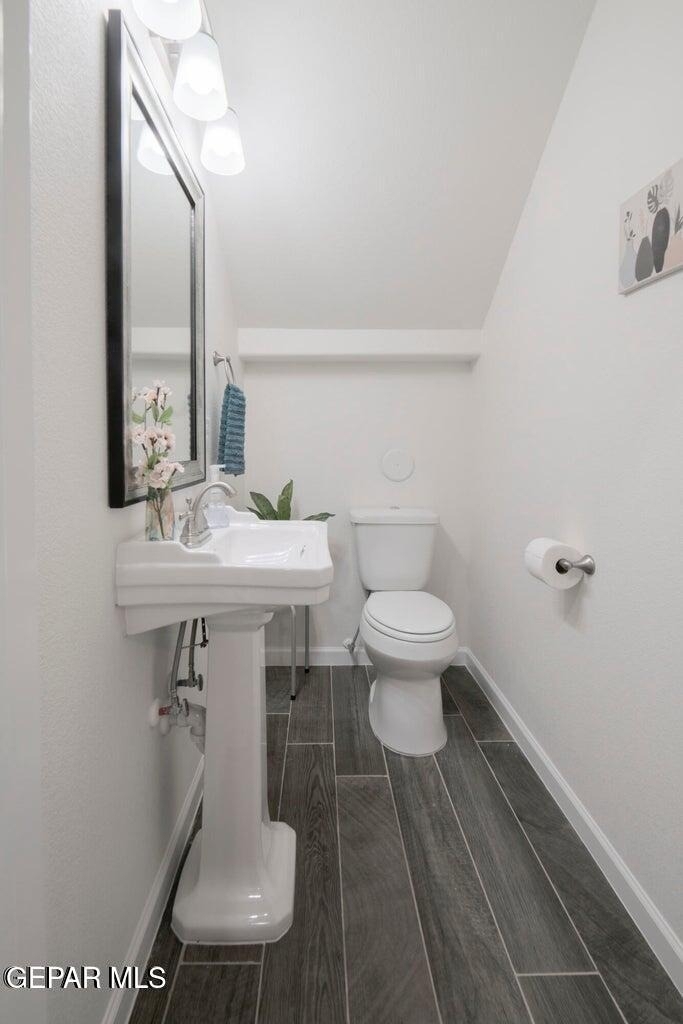 1060 Hoppas Street - Photo 19