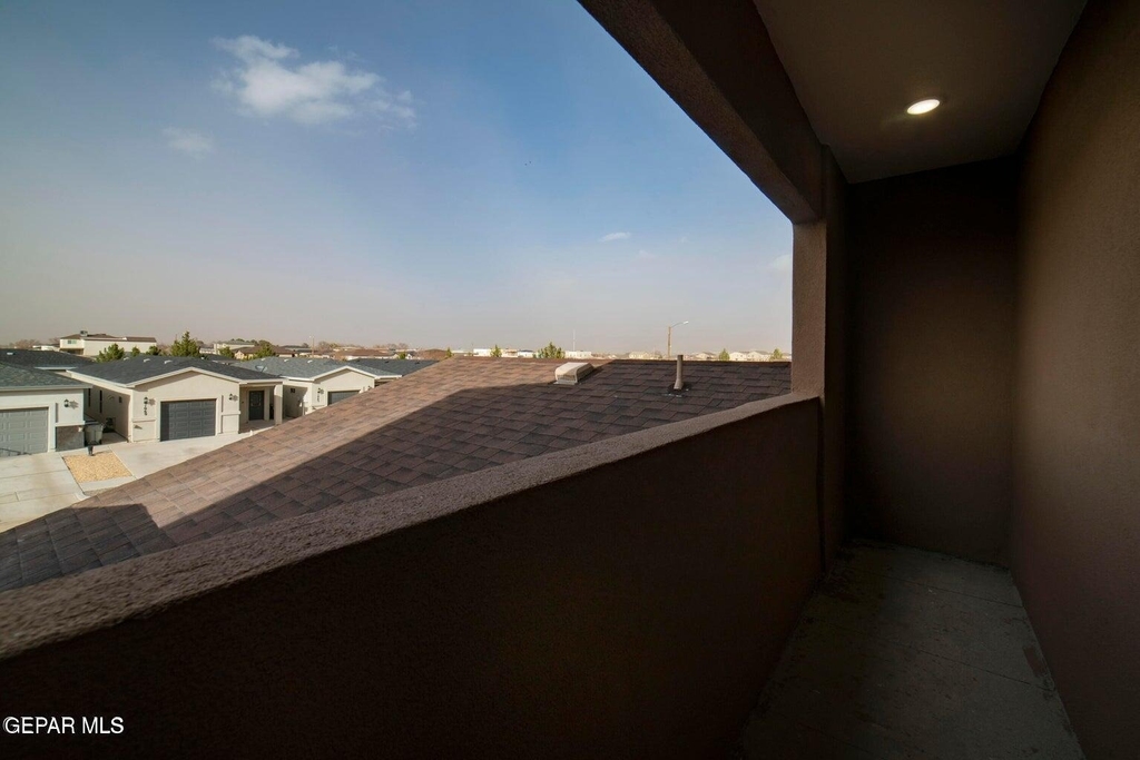 1060 Hoppas Street - Photo 27