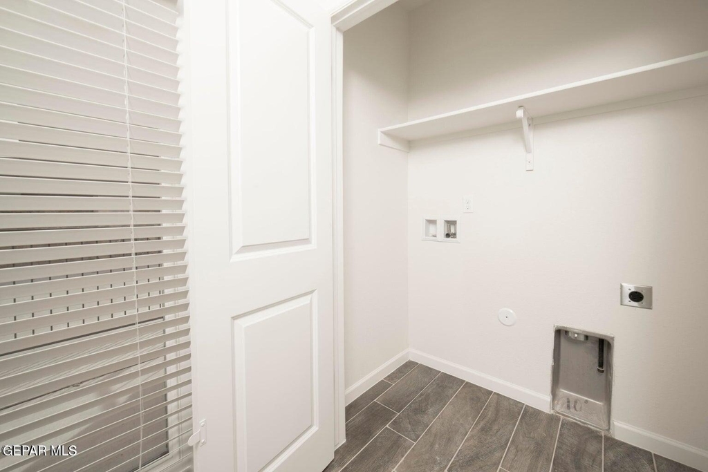 1060 Hoppas Street - Photo 11