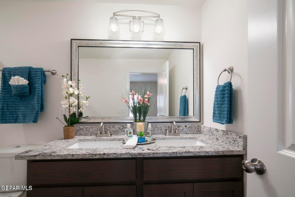 1060 Hoppas Street - Photo 16