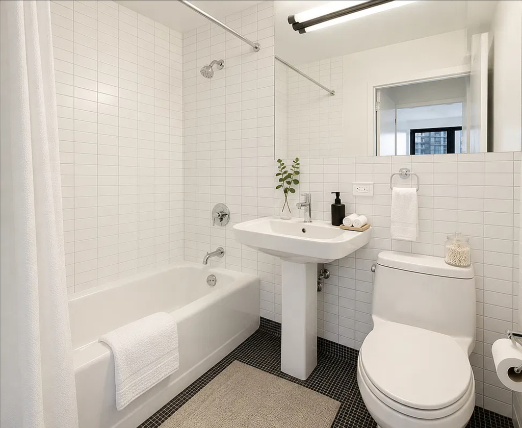 222 East 39th Street - Photo 5