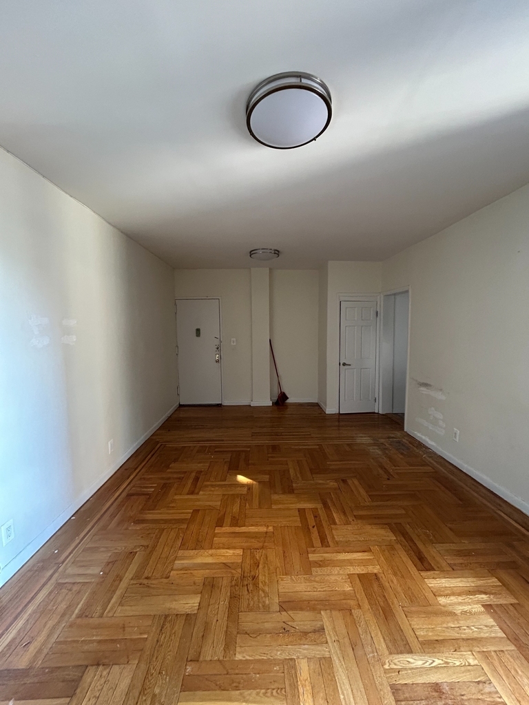  Godwin Terrace - Photo 0
