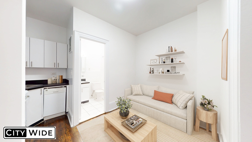 1045 Lexington Avenue - Photo 0