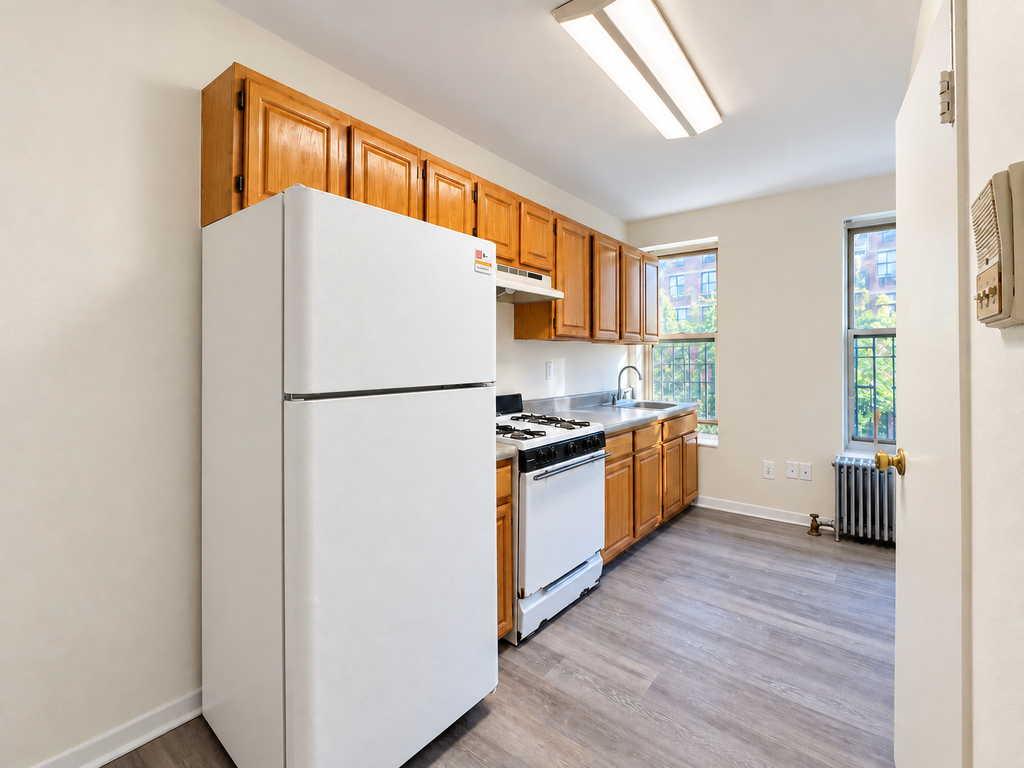 872 Bergen Street - Photo 5