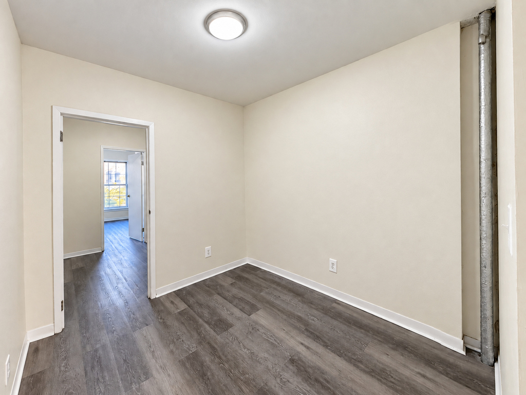 872 Bergen Street - Photo 1
