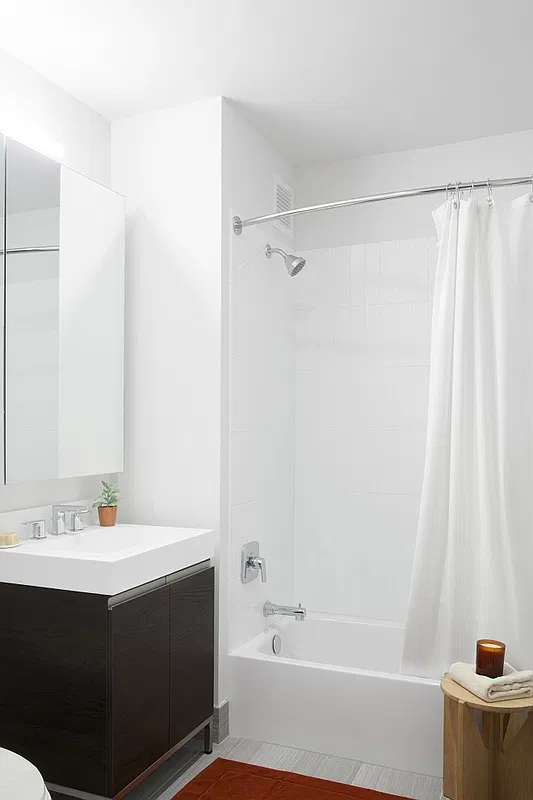 28-10 Jackson Avenue - Photo 2