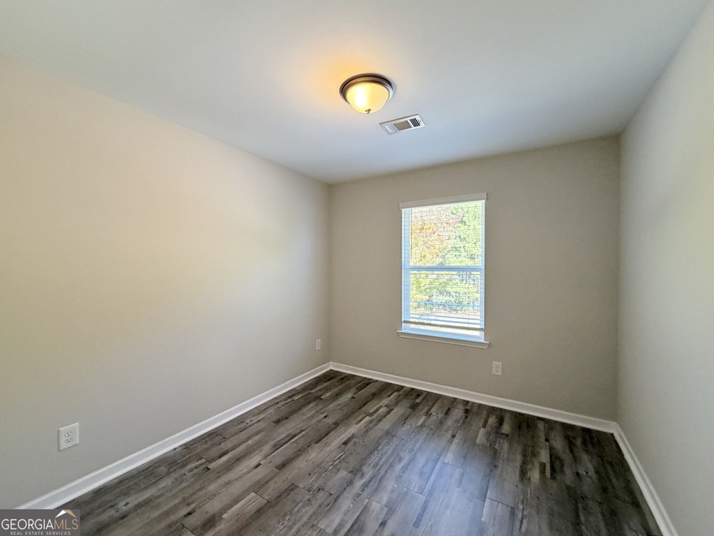 319 Ashigan Street - Photo 9