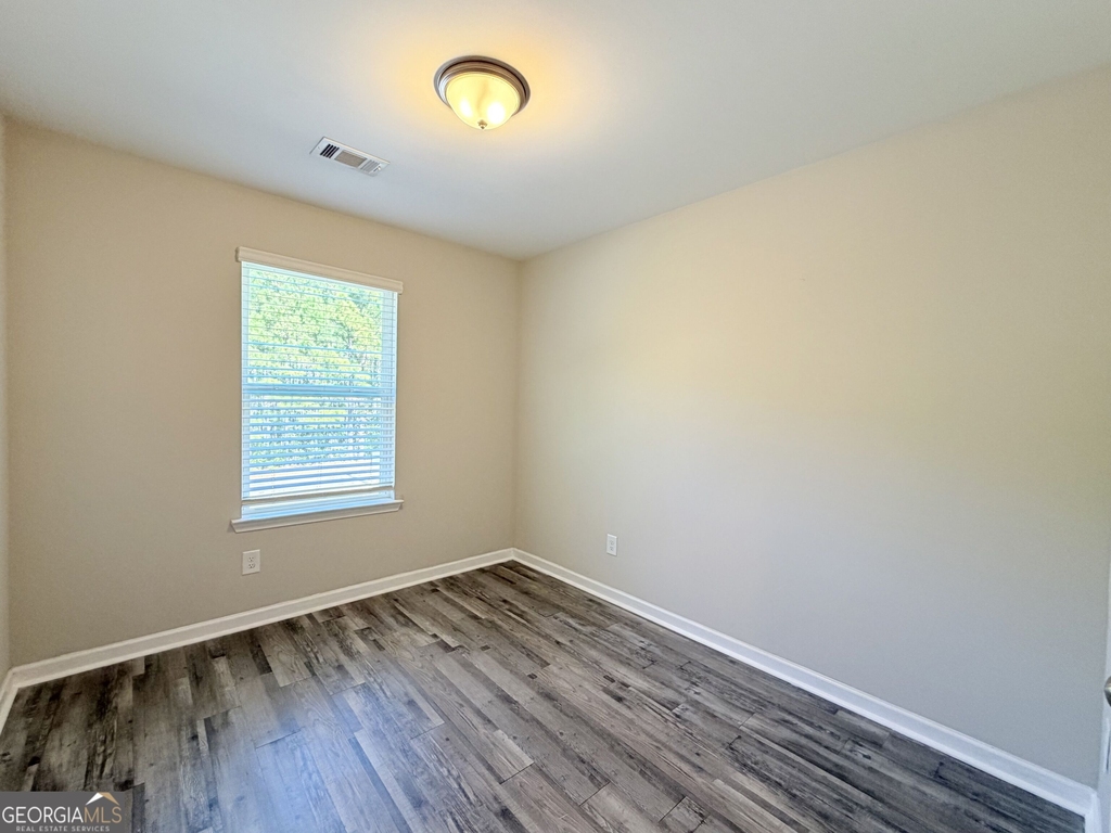 319 Ashigan Street - Photo 11