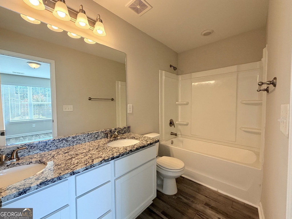 319 Ashigan Street - Photo 7