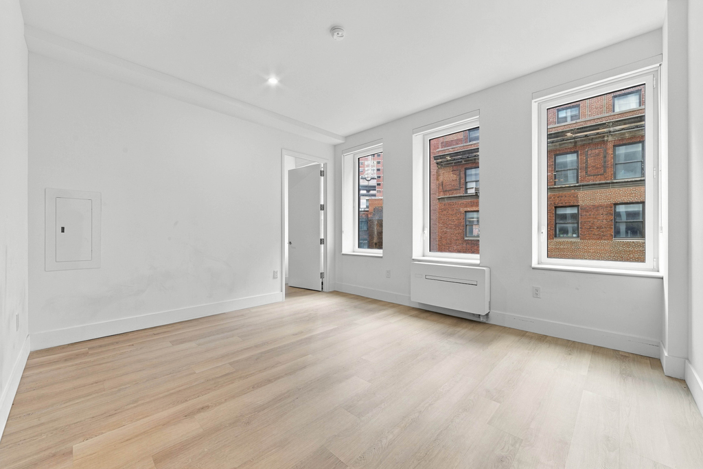 55 Broad Street - Photo 0