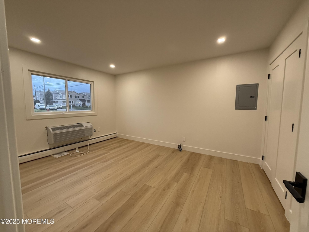 1 Ocean Avenue - Photo 3