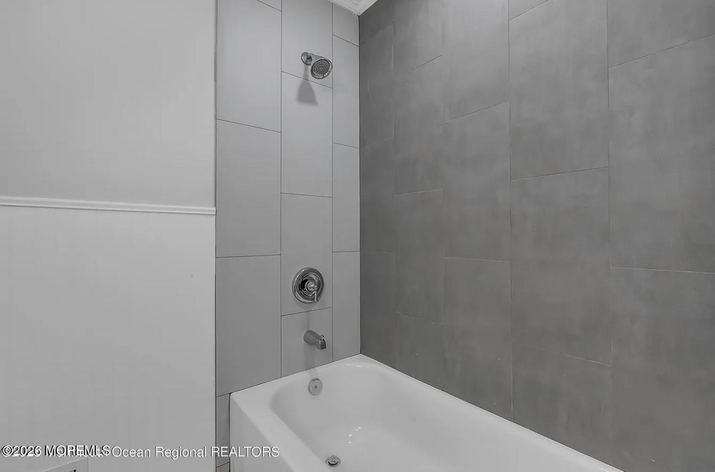 821 Bay Avenue - Photo 4