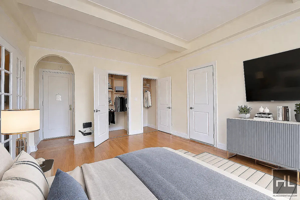 Second Avenue - Photo 1