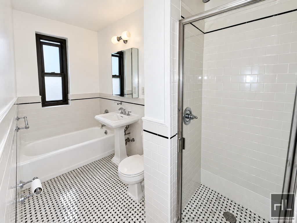 East 56 Street - Photo 7