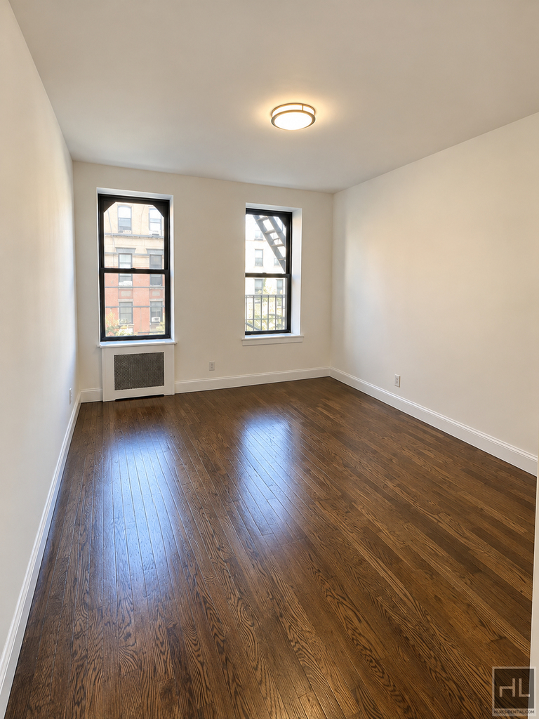 East 89 Street - Photo 4