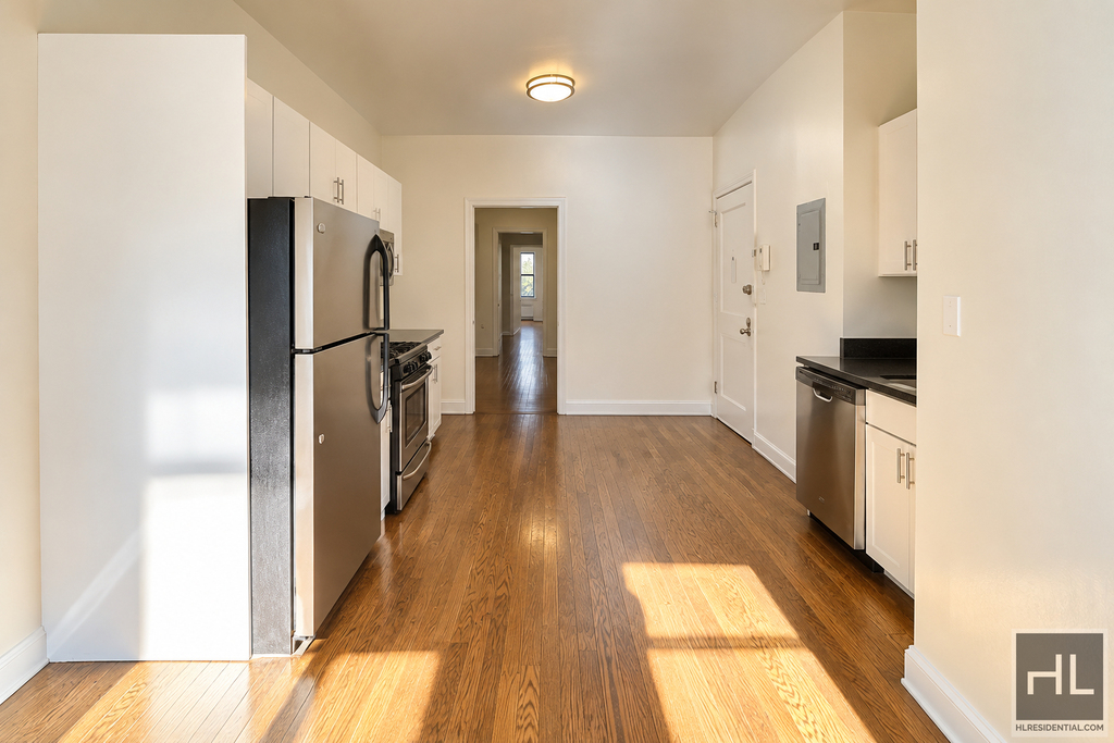 East 89 Street - Photo 7