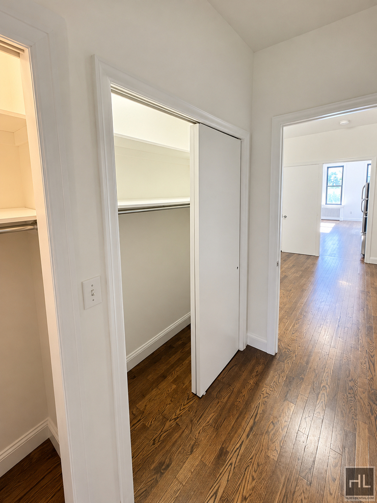East 89 Street - Photo 3