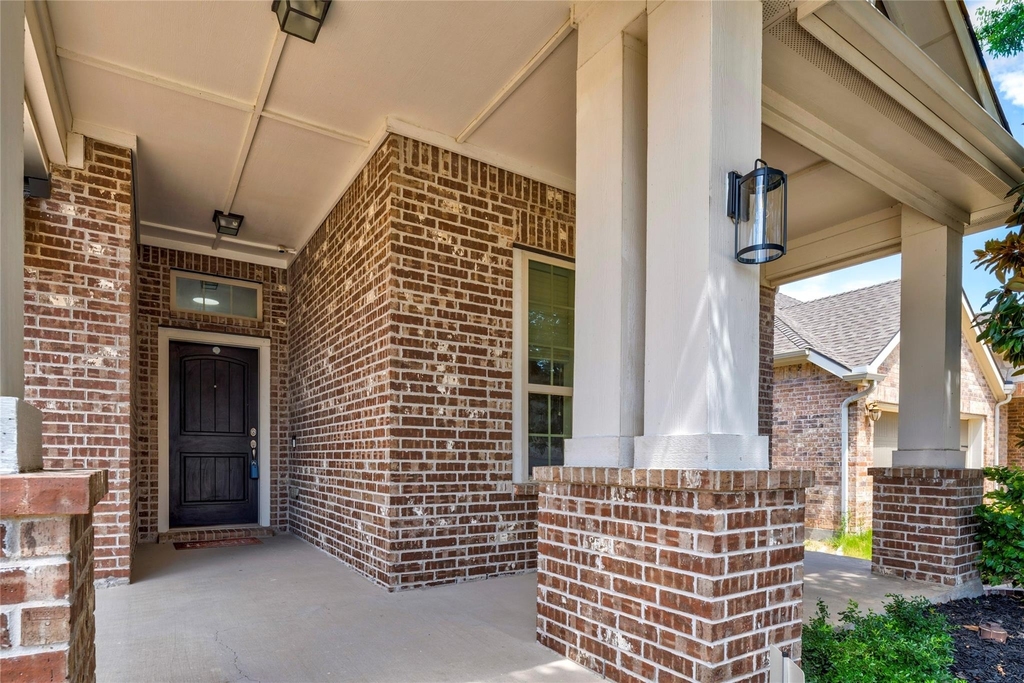 5928 Silverton Avenue - Photo 3