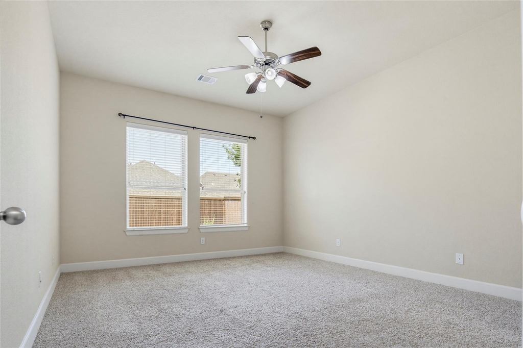 5928 Silverton Avenue - Photo 20