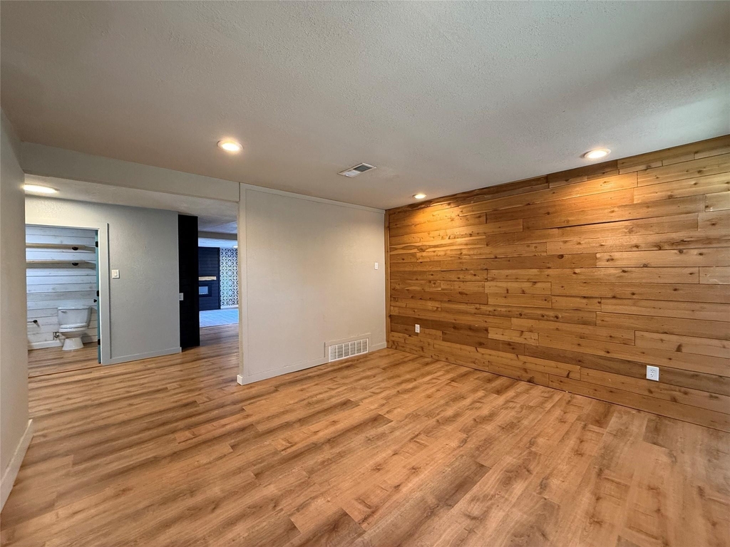 2703 Downing Avenue - Photo 6