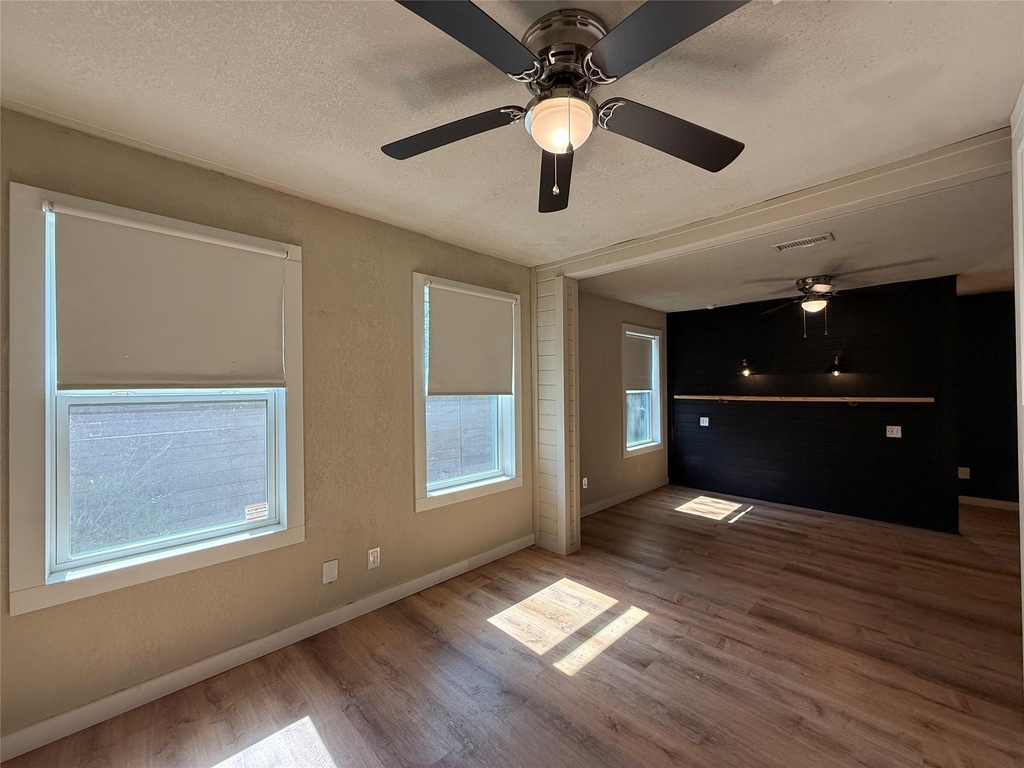 2703 Downing Avenue - Photo 10