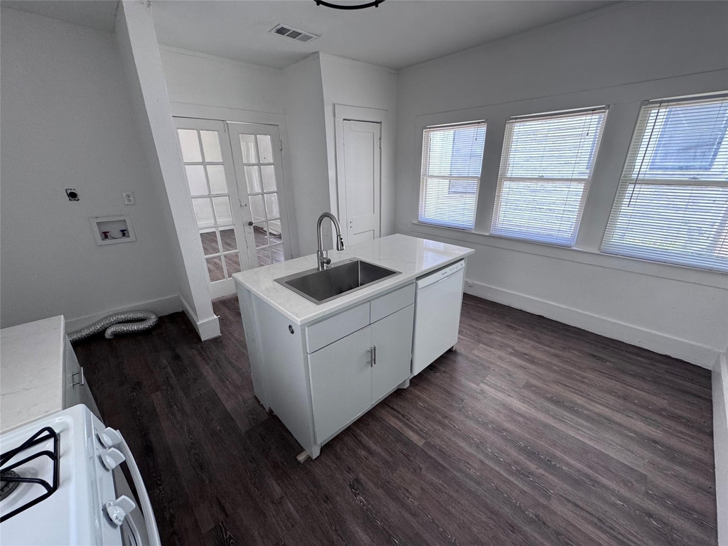 5617 Victor Street - Photo 13