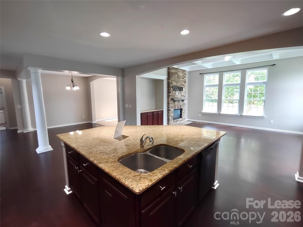 10114 Whiteburn Court - Photo 3
