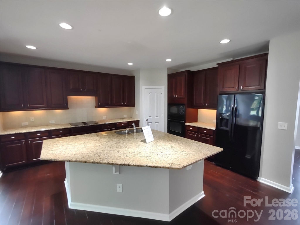 10114 Whiteburn Court - Photo 2