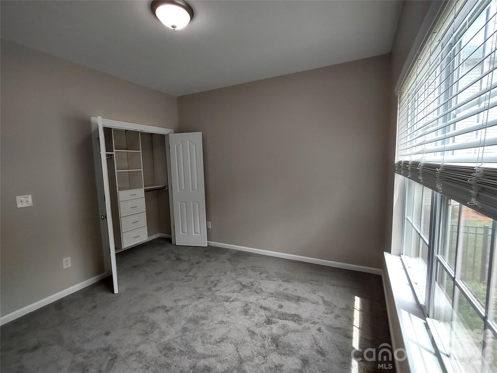 10114 Whiteburn Court - Photo 11