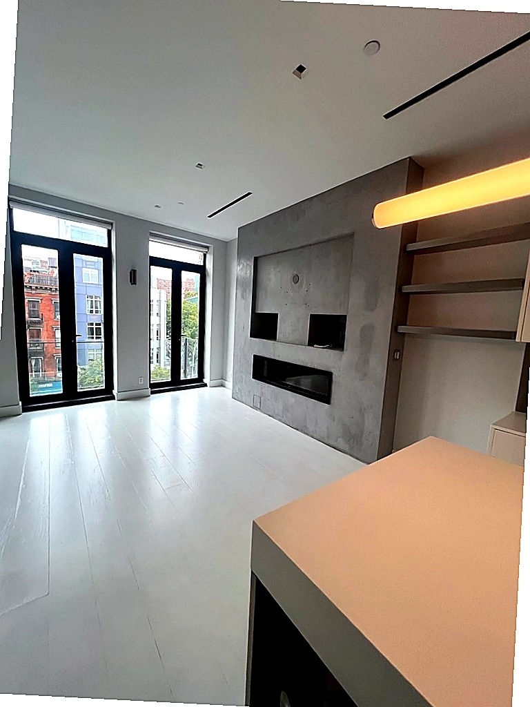 Bowery — 3 Bed - Photo 3