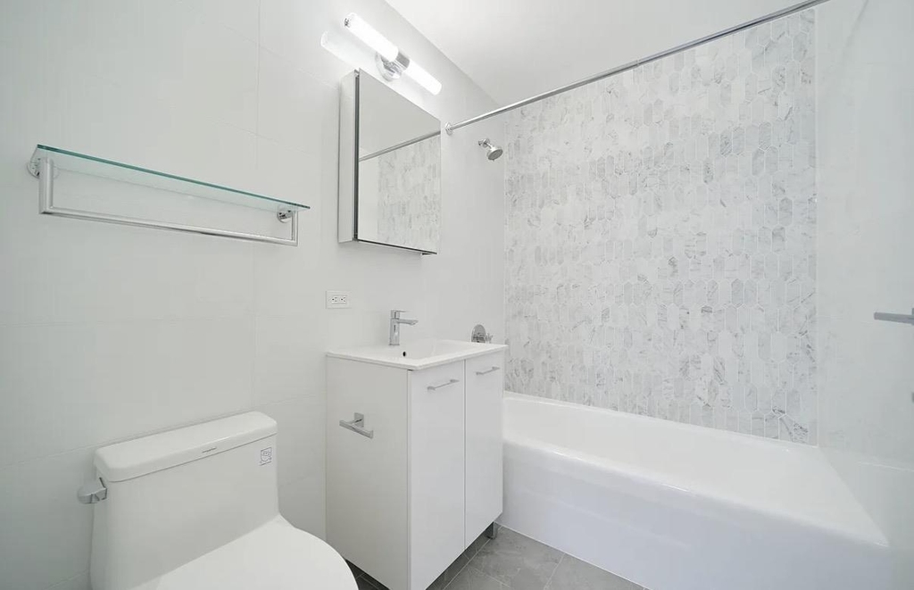 160 Riverside Boulevard - Photo 18