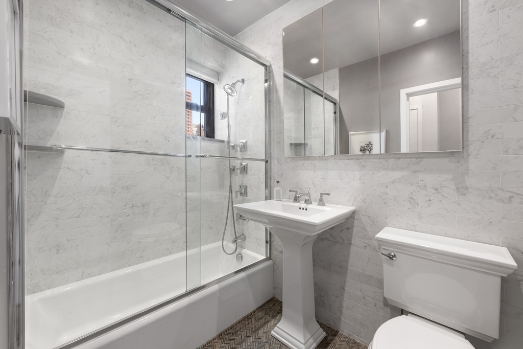 170 East 92nd Street - Photo 8