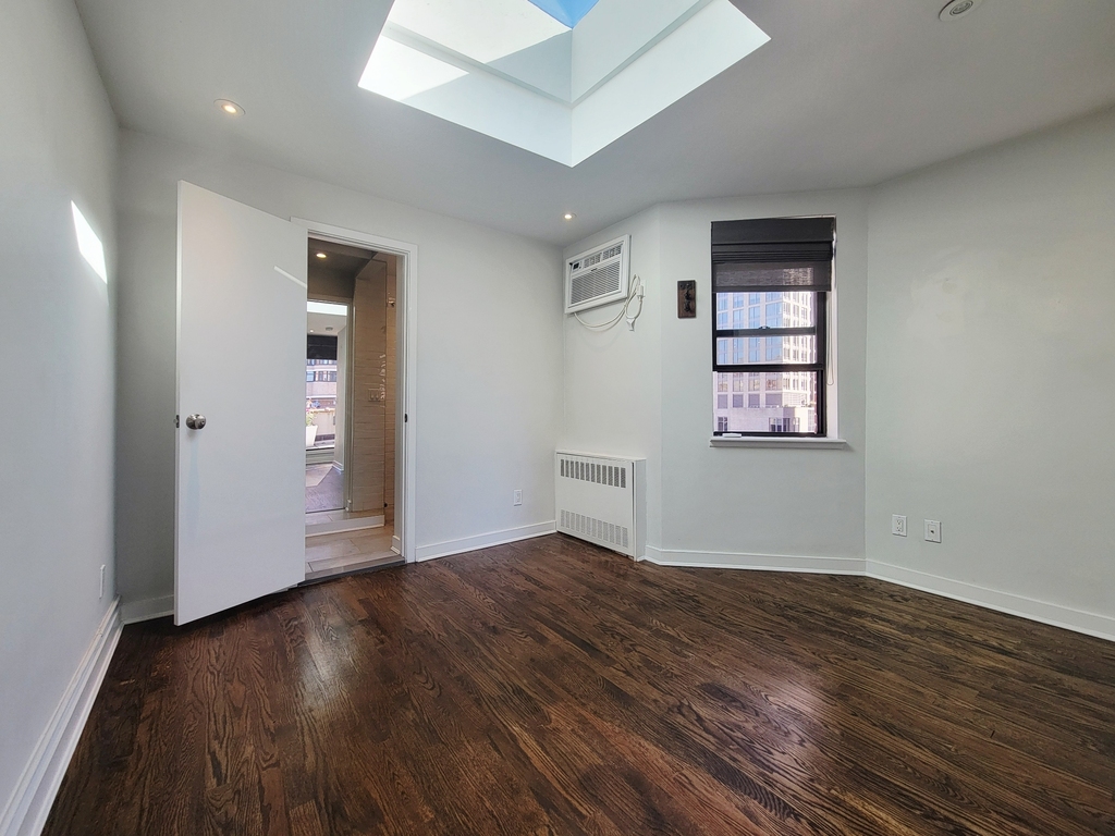 170 East 92nd Street - Photo 10