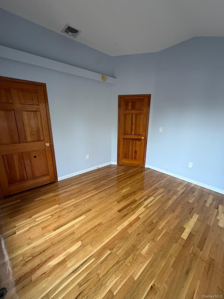 888 Custer Street - Photo 8