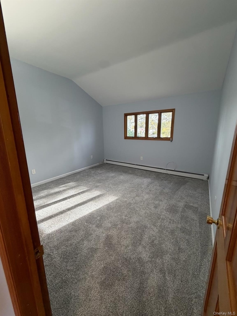 888 Custer Street - Photo 5