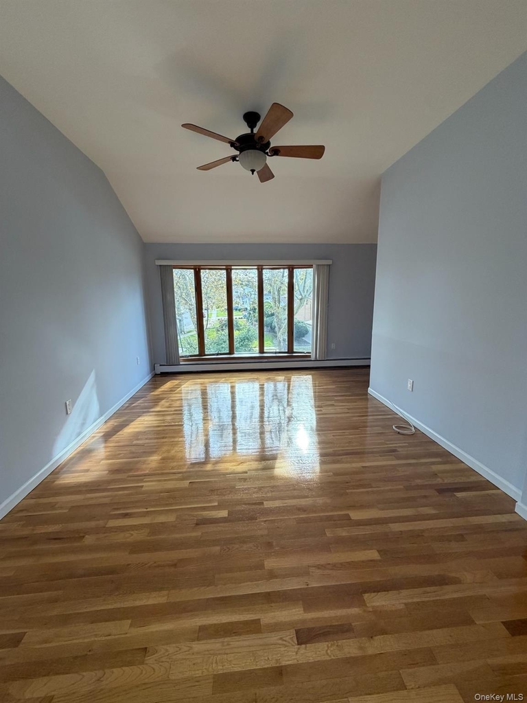 888 Custer Street - Photo 3