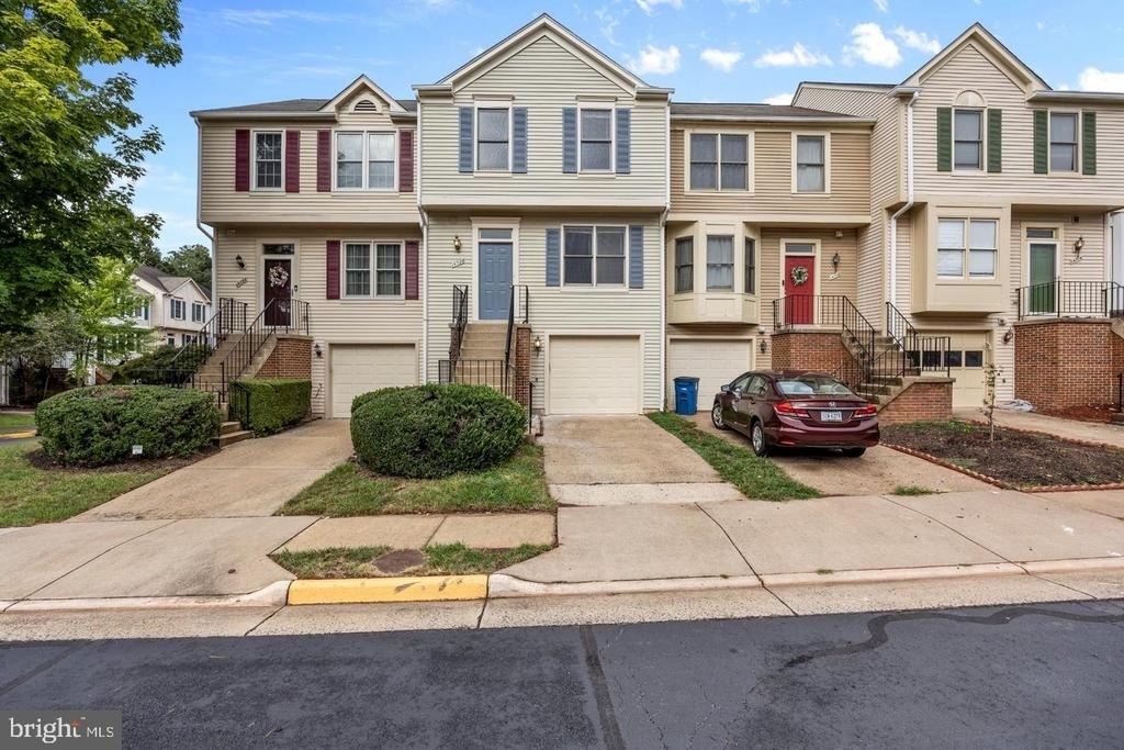 14720 Grobie Pond Lane - Photo 0