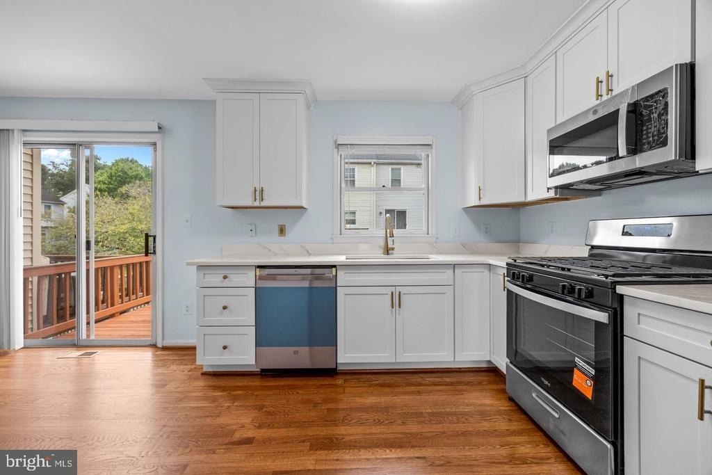 14720 Grobie Pond Lane - Photo 2