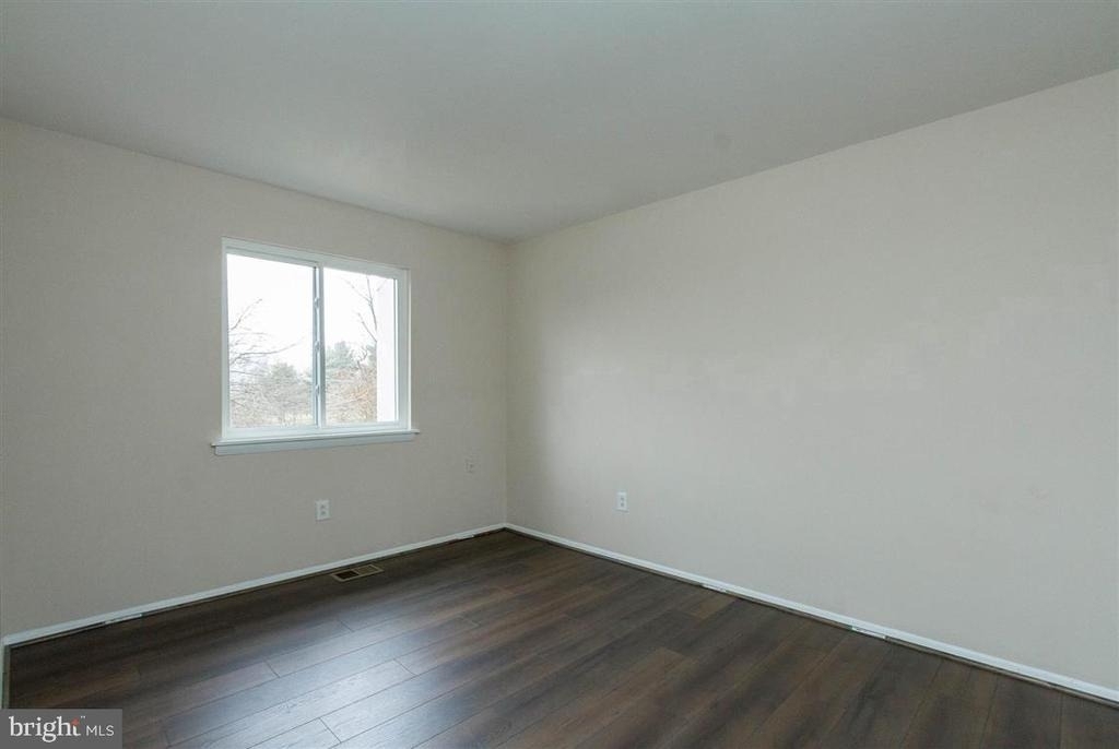 1198 Dublin Place - Photo 12