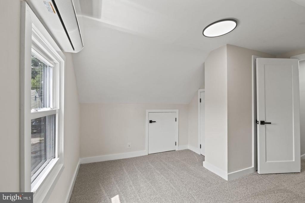 137 Ardsley Ave - Photo 23