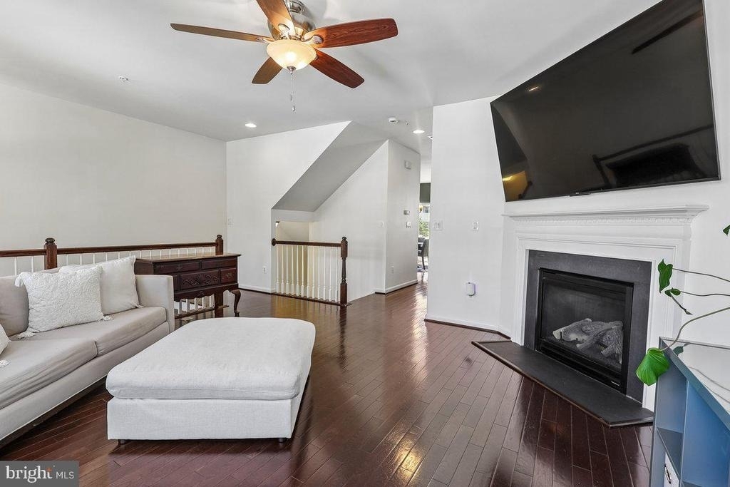 8132 Villaggio Drive - Photo 6