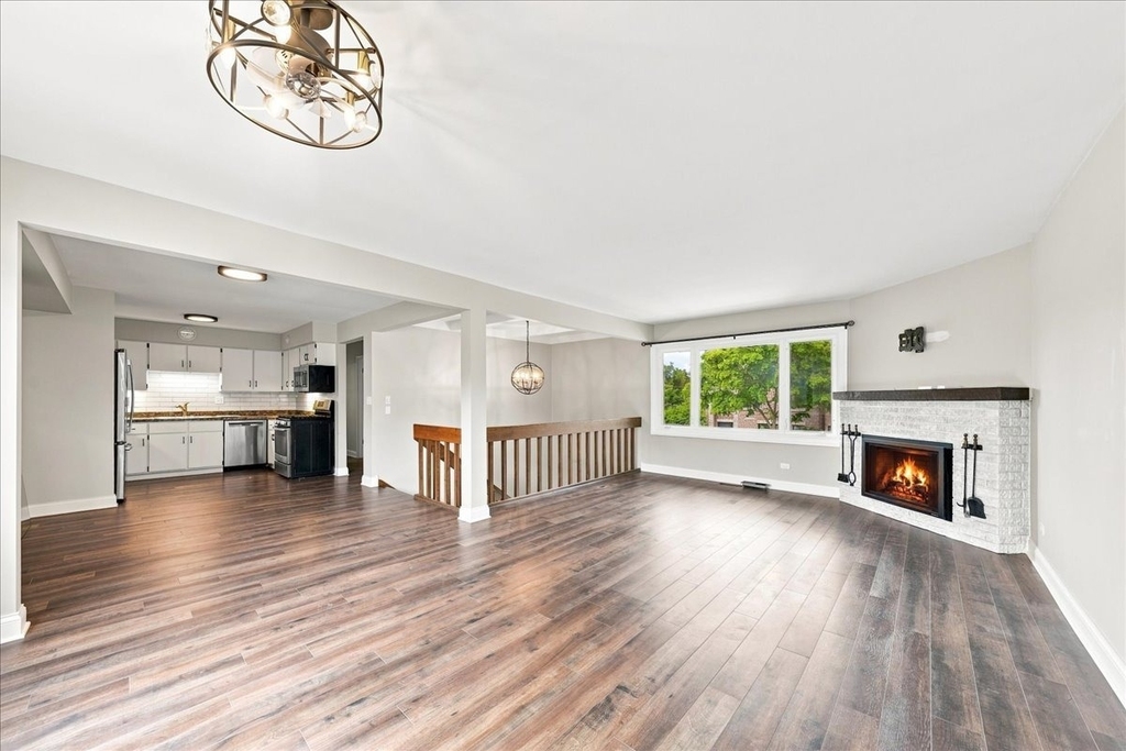 129 W Quincy Street - Photo 5