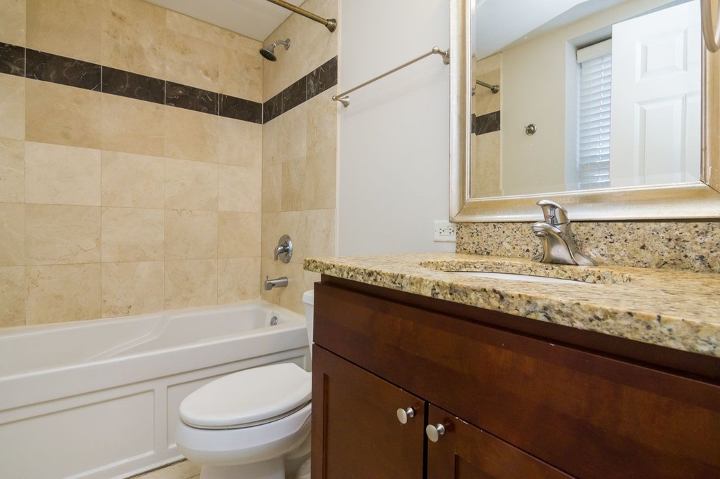 6503 N Claremont Avenue - Photo 9